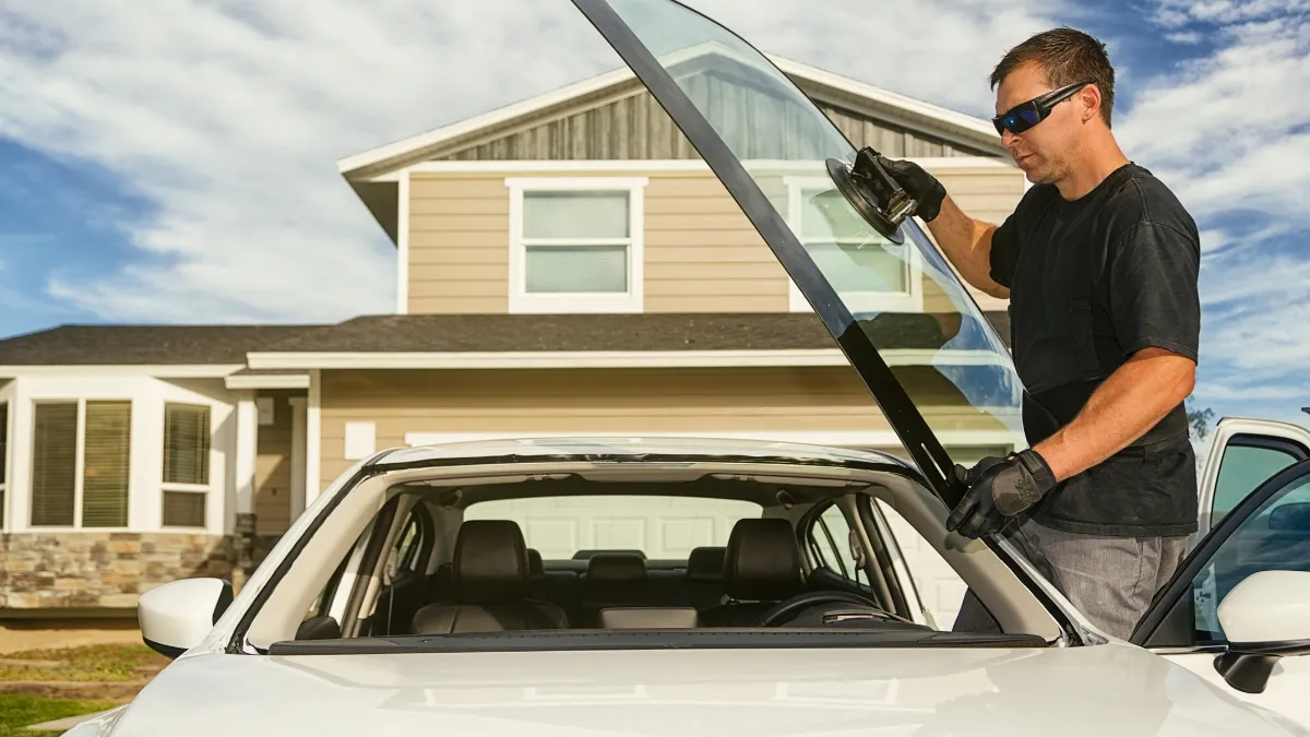 Clearview Autoglass mobile technician performing service